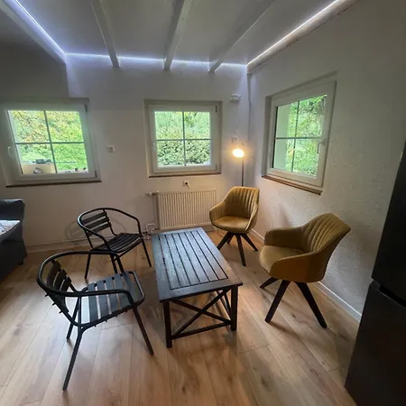 بيت للعطل Forestnest Ruhiges Fuer 8 Personen Im Wald Mit Kamin
