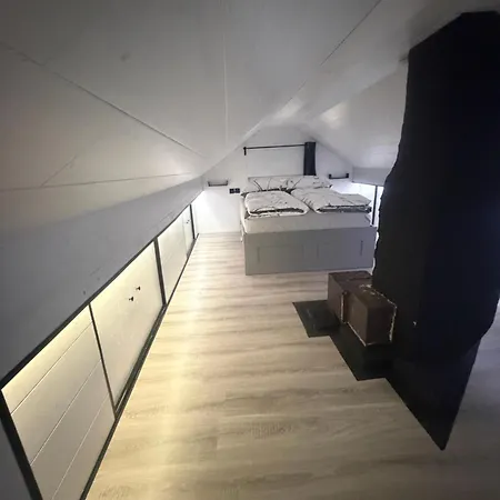 بيت للعطل Forestnest Ruhiges Fuer 8 Personen Im Wald Mit Kamin بورشيد